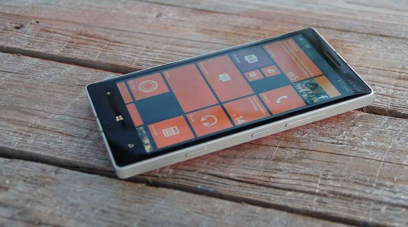 Microsoft Lumia 500